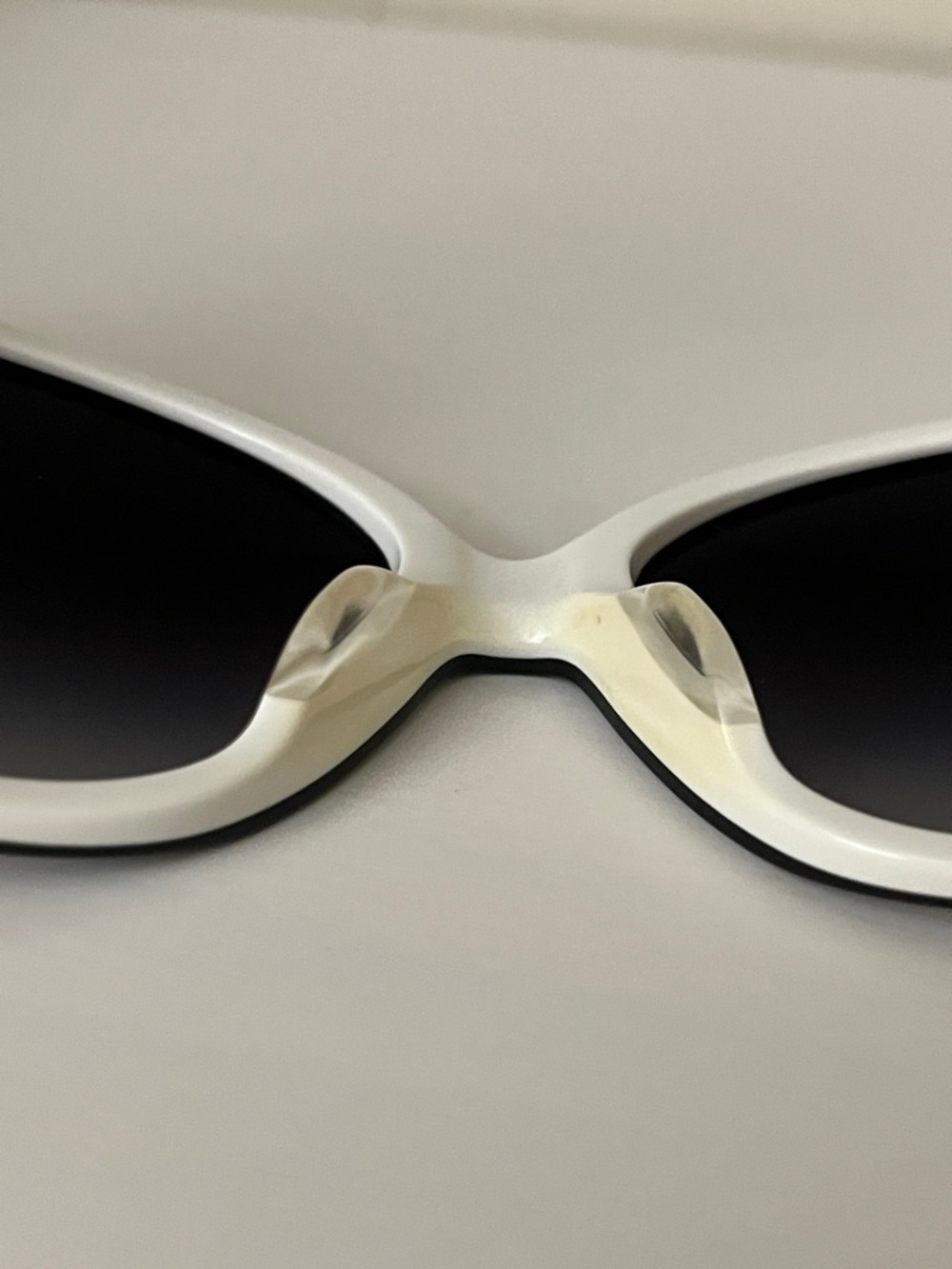 CHANEL Black and White Oversized Gradient Lens Sunglasses - Picture 7 of 16